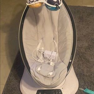 COPY - 4 moms mama roo baby swing